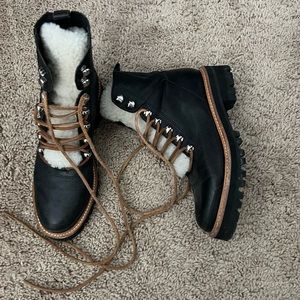 Marc Fisher Black Leather Cream Sherpa Winter Boots Size 7
